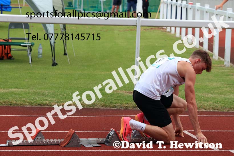 Decathlon 400 metres, 2024 EAP International Combined events, Hewcham, Northumberland.  Photo: David T. Hewitson/Sports for All Pics